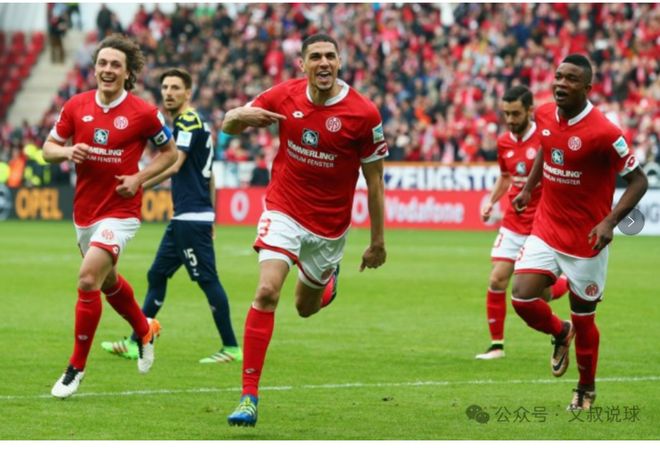 波鸿队在客场失利,球队需总结经验迎接未来的比赛 波鸿队在客场失利,球队需总结经验迎接未来的比赛