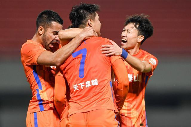 长春亚泰展现团队协作，击败强劲对手