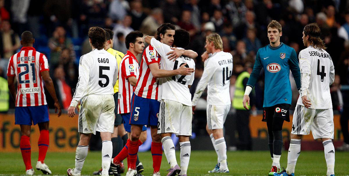 包含皇家马德里击败西班牙人，西甲榜首宝座风头无两的词条