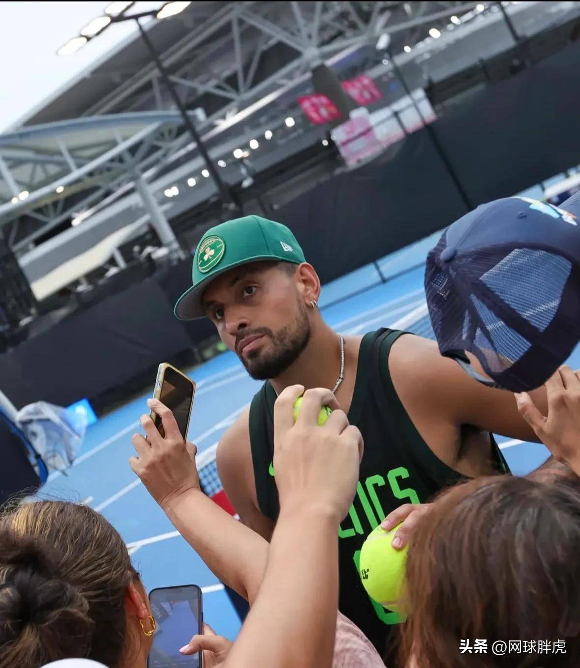 澳大利亚网球队横扫美国网球队,克耶高斯制霸全场的简单介绍 澳大利亚网球队横扫美国网球队,克耶高斯制霸全场的简单介绍