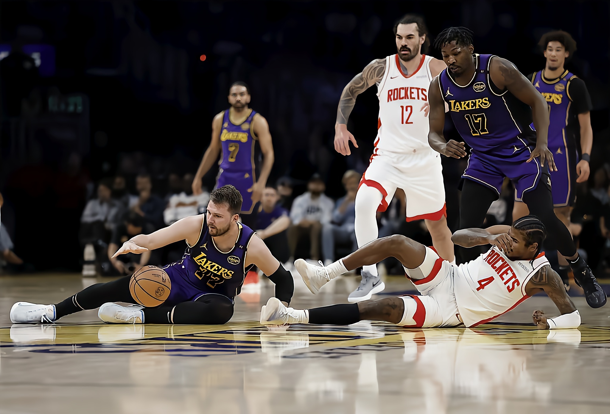 包含火箭横扫湖人，霍勒迪带队取胜的词条