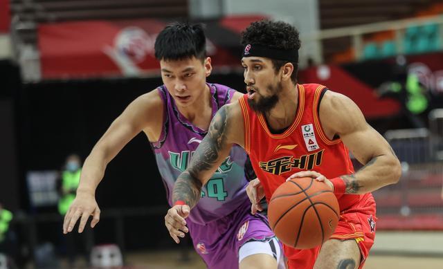 关于山西队力克上海队,布克统治全场的信息 关于山西队力克上海队,布克统治全场的信息