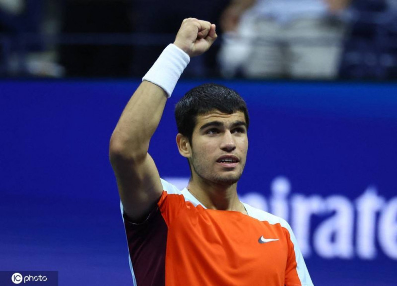 温网鏖战美网,鲁德点燃赛场 温网鏖战美网,鲁德点燃赛场